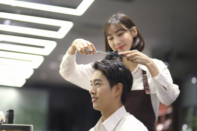 남성 컷